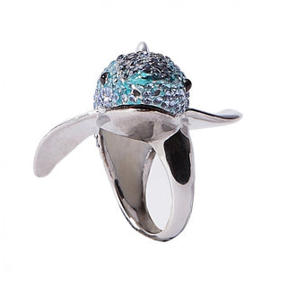 Shark ring